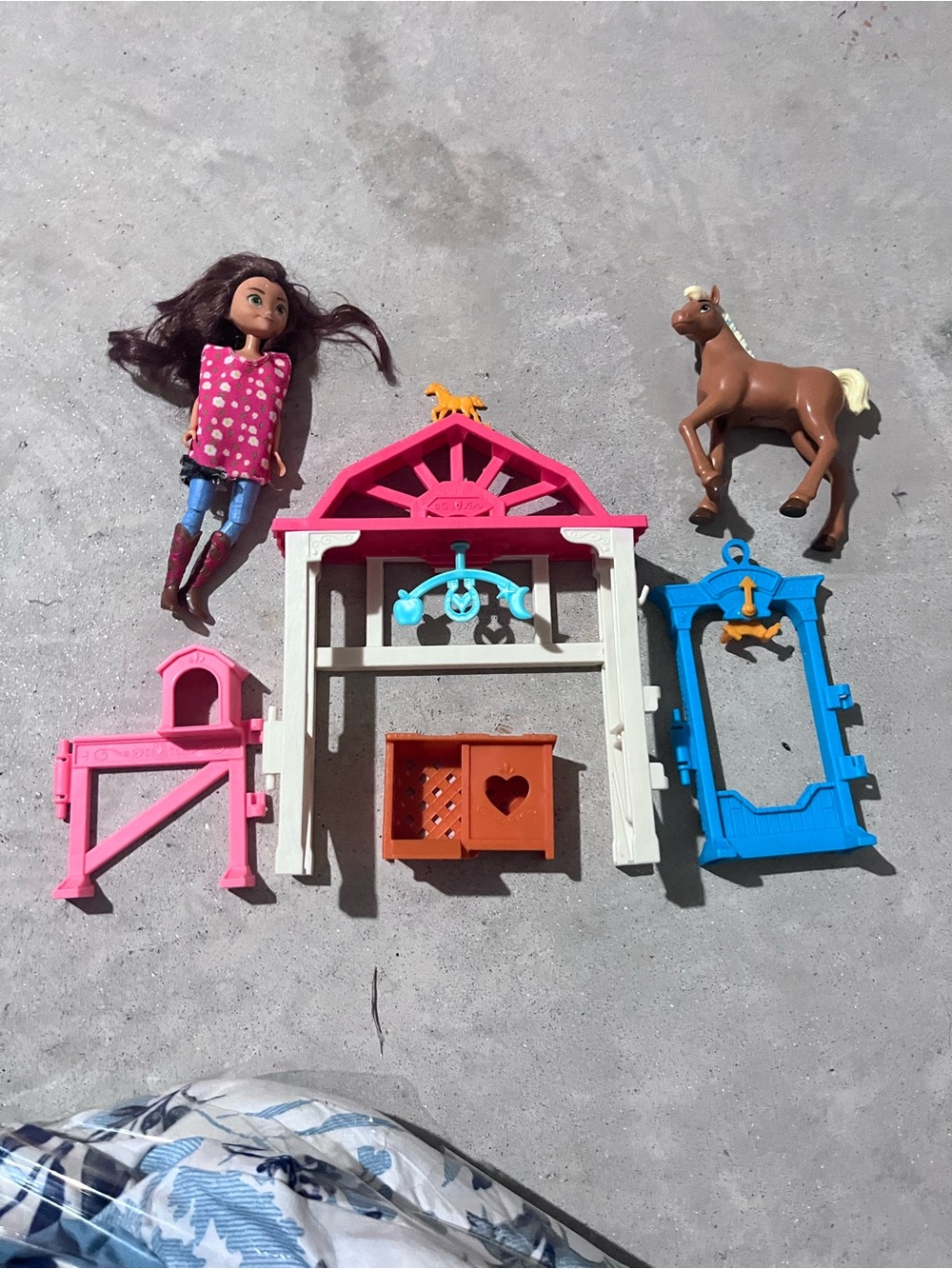 Spirit & Lucky Playset Stable Accessories